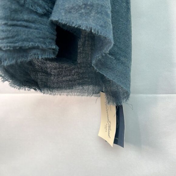 Universal Thread indigo green/blue Oblong scarf NWT - Picture 7 of 12